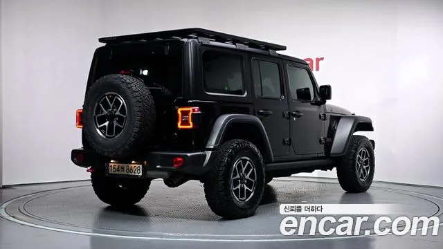 Jeep Wrangler — фото 2