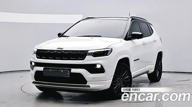 Jeep Compass — фото 1