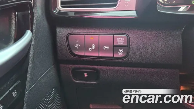 Kia Niro — фото 13