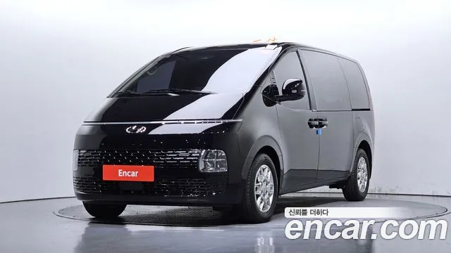 Hyundai Staria — фото 1