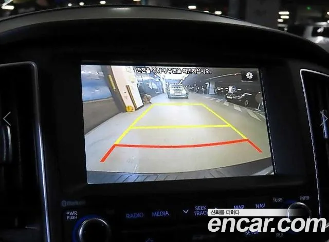 Hyundai Starex — фото 14