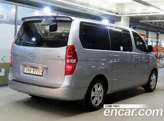 Hyundai Starex — фото 4