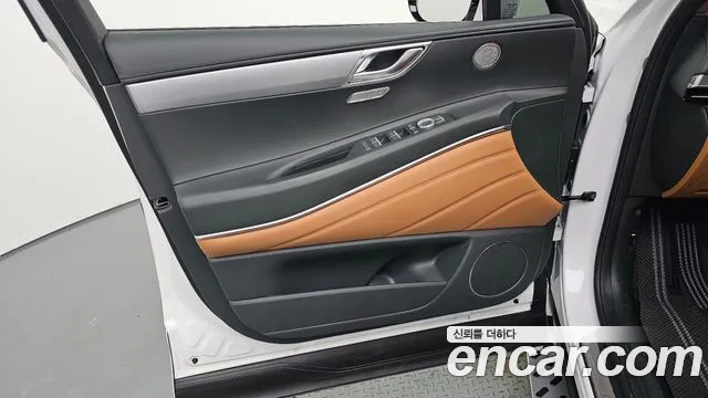 Genesis GV80 — фото 24