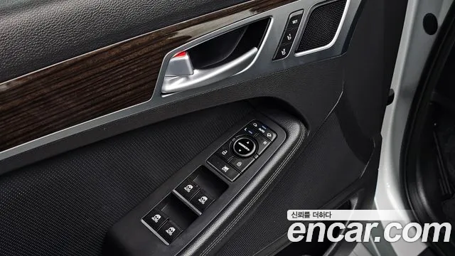 Genesis G80 — фото 16