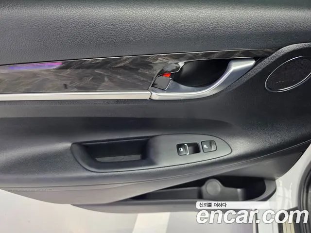 Hyundai Grandeur — фото 12
