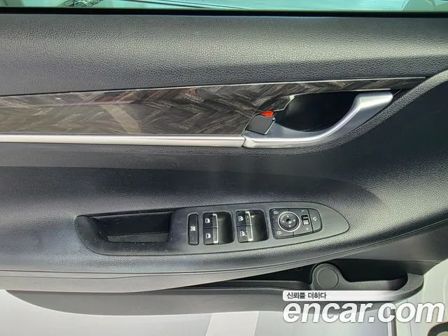 Hyundai Grandeur — фото 13