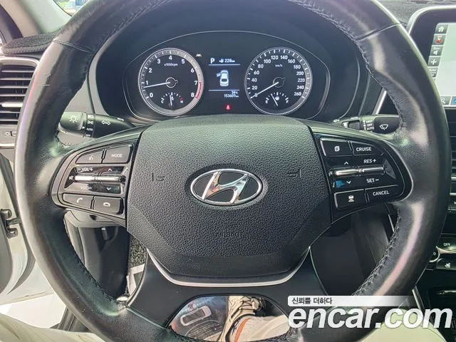 Hyundai Grandeur — фото 18