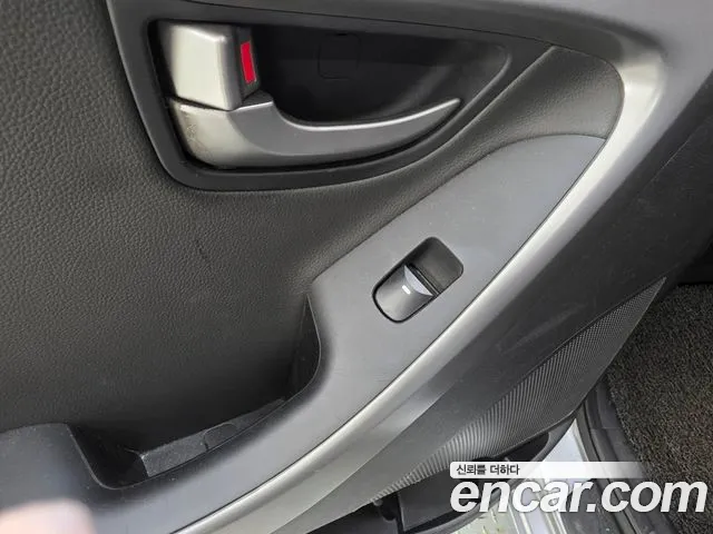 Hyundai Avante — фото 17