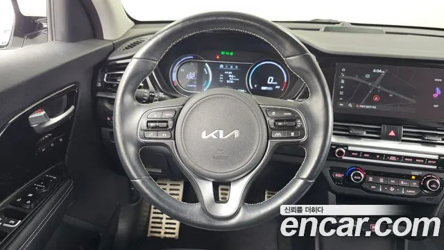 Kia Niro — фото 13
