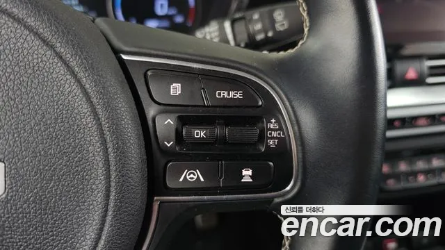 Kia Niro — фото 18