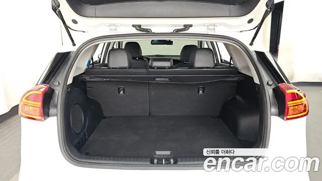 Kia Niro — фото 20