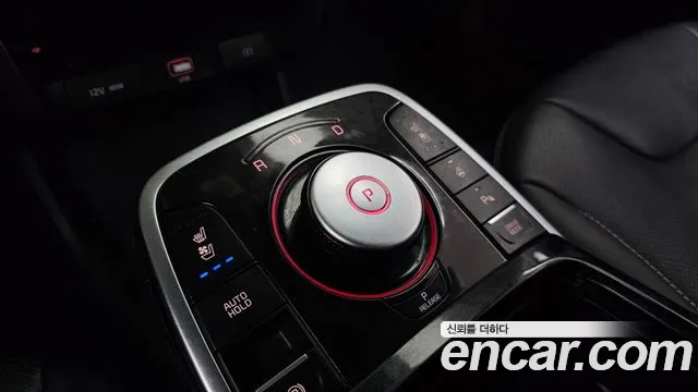 Kia Niro — фото 9
