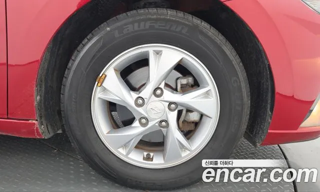 Hyundai Avante — фото 21
