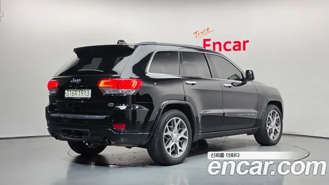 Jeep Cherokee — фото 2