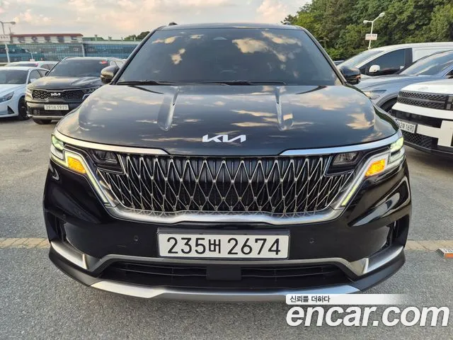 Kia Carnival — фото 1