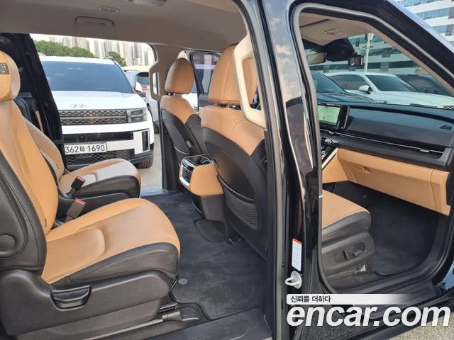 Kia Carnival — фото 13