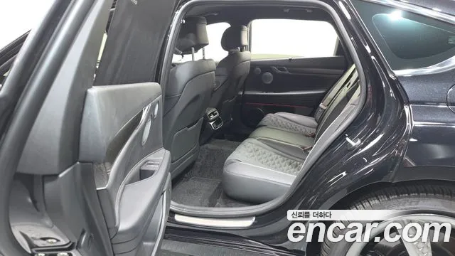 Genesis G80 — фото 26