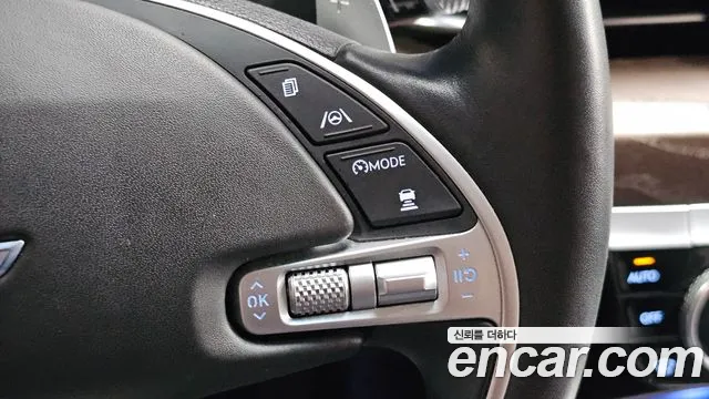 Genesis G80 — фото 17