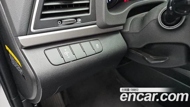 Hyundai Avante — фото 14