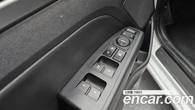 Hyundai Avante — фото 19