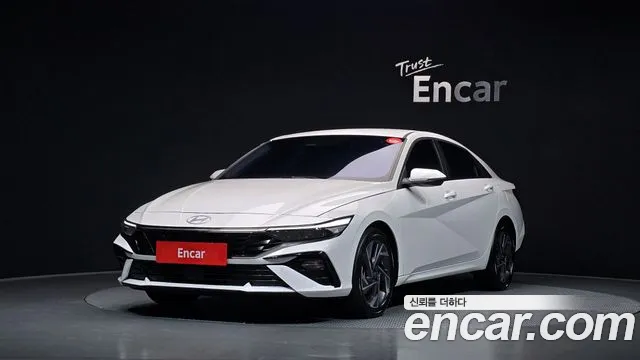 Hyundai Avante — фото 1