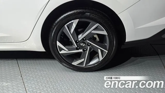 Hyundai Avante — фото 21