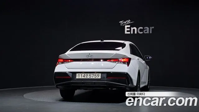 Hyundai Avante — фото 4