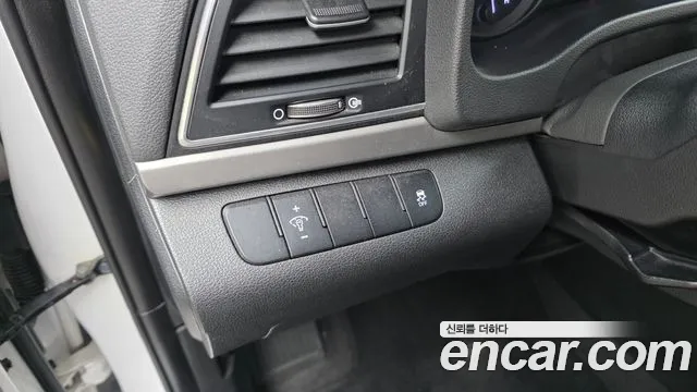 Hyundai Avante — фото 19