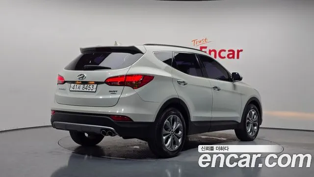 Hyundai Santa Fe — фото 1
