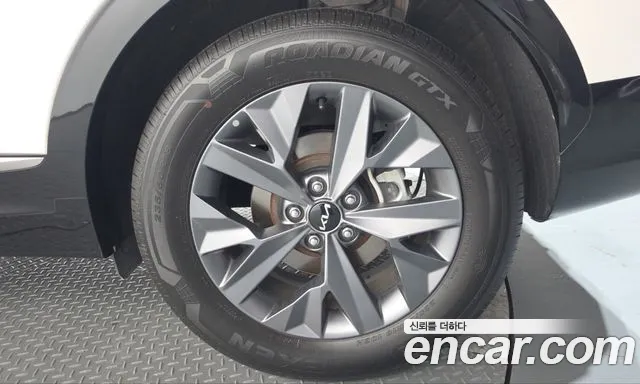 Kia Sportage — фото 21
