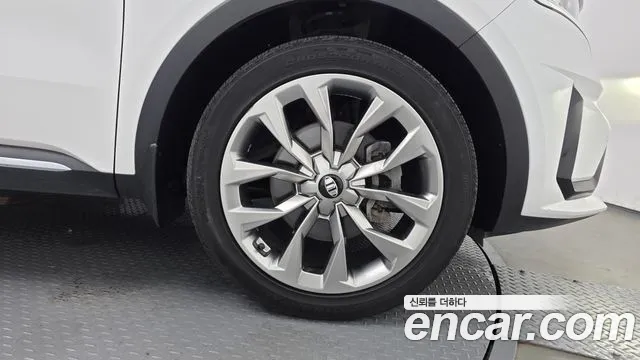 Kia Sorento — фото 21