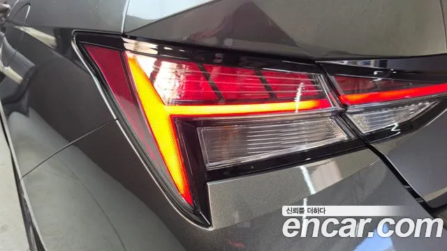 Hyundai Avante — фото 23