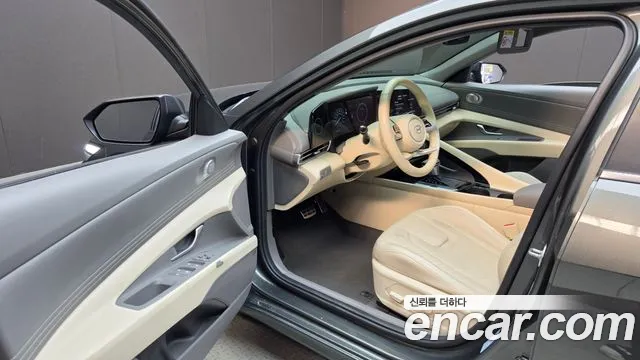 Hyundai Avante — фото 10