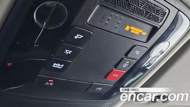 Kia Carnival — фото 16