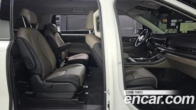 Kia Carnival — фото 26