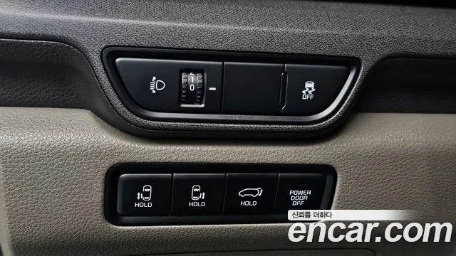 Kia Carnival — фото 28