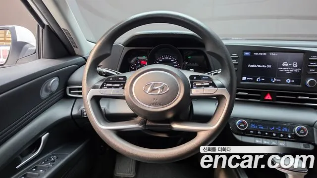 Hyundai Avante — фото 13