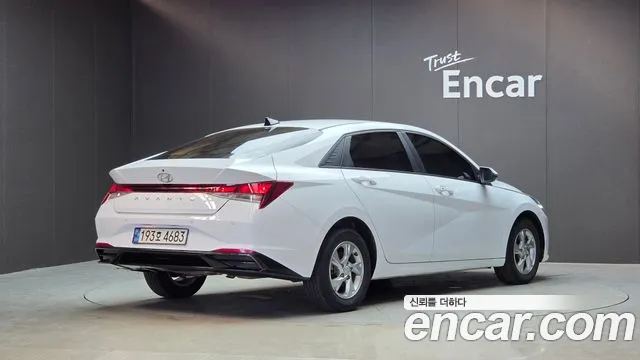 Hyundai Avante — фото 2