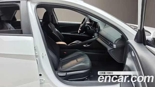 Hyundai Avante — фото 26