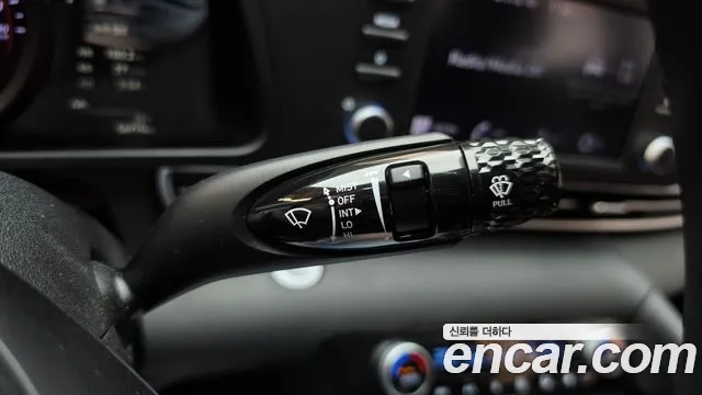 Hyundai Avante — фото 27
