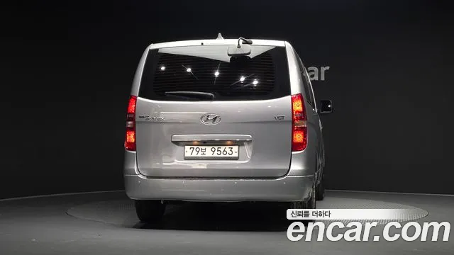 Hyundai Starex — фото 4