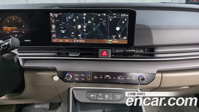Kia Carnival — фото 12