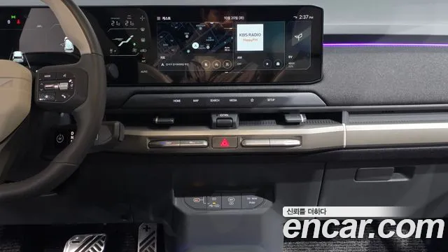 Kia EV3 — фото 12