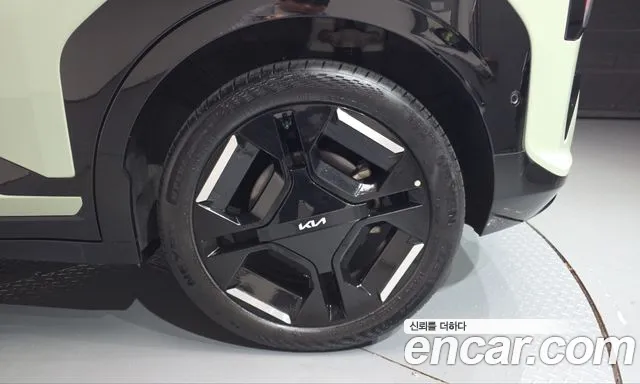 Kia EV3 — фото 21