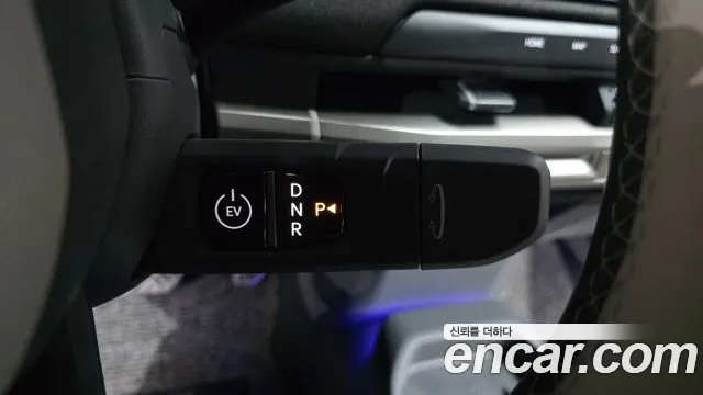 Kia EV3 — фото 8