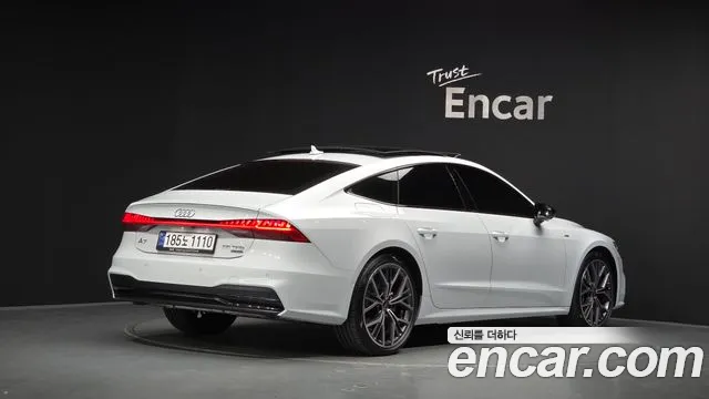 Audi A7 — фото 1