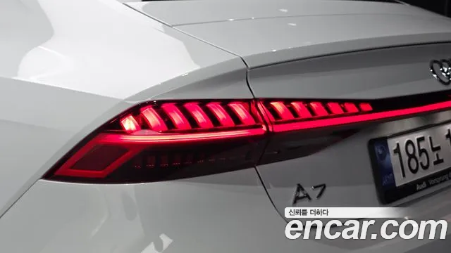 Audi A7 — фото 23