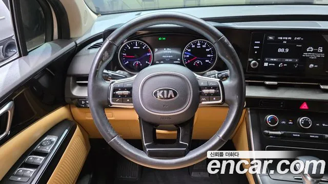 Kia Carnival — фото 13
