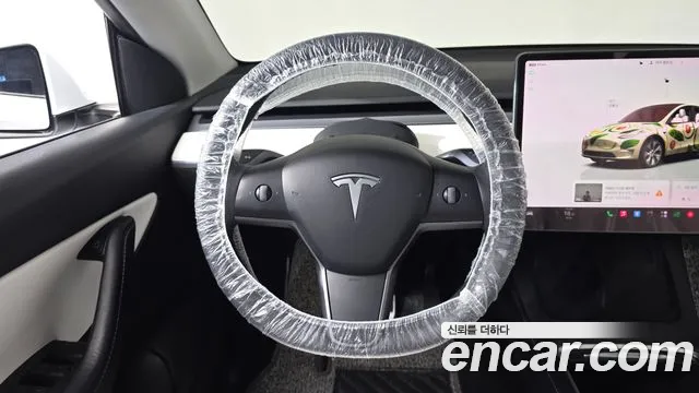 Tesla Model Y — фото 12