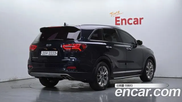 Kia Sorento — фото 1